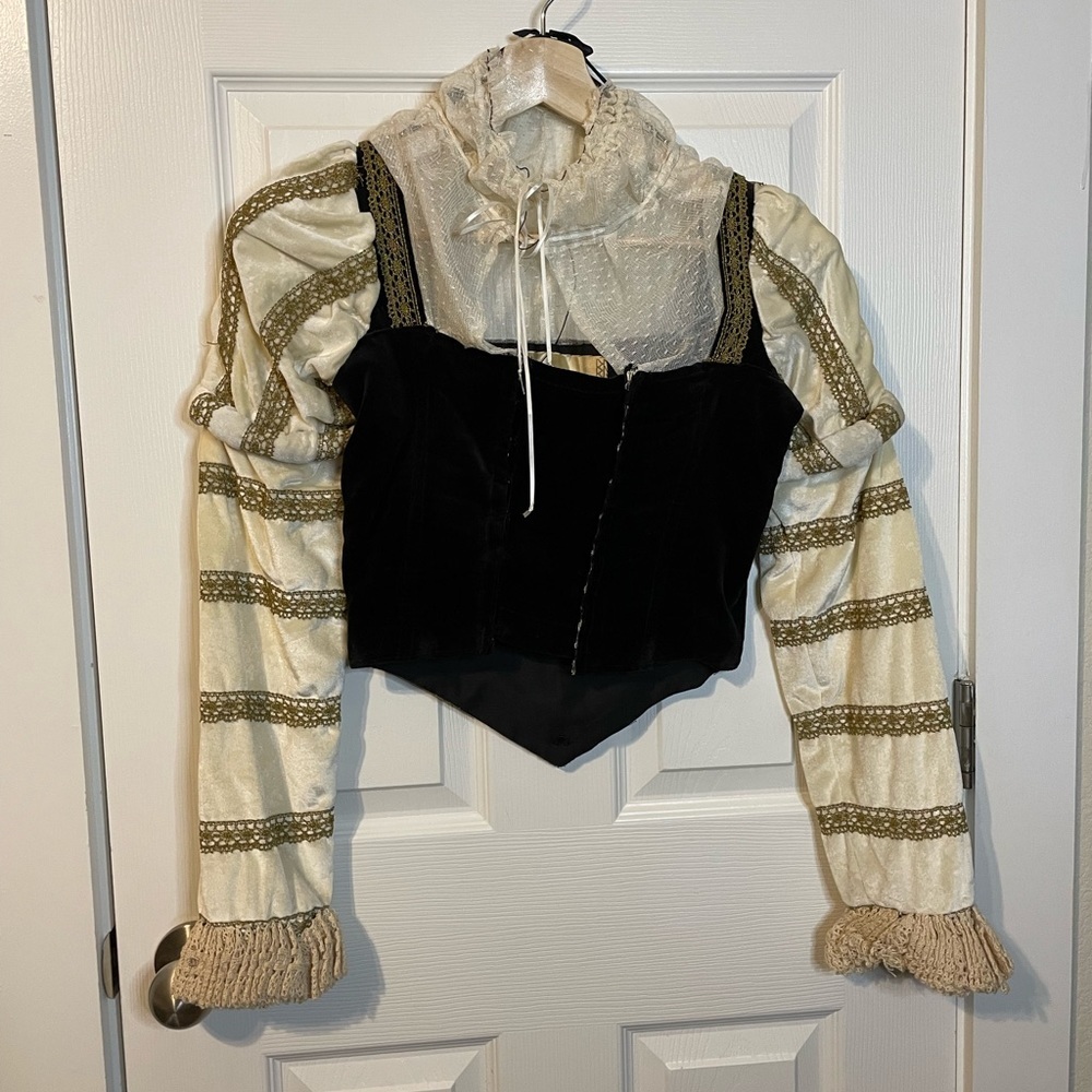 VTG medieval bodice / Shakespearean costume black velvet gold lace trim sz S (?) - Picture 10 of 16